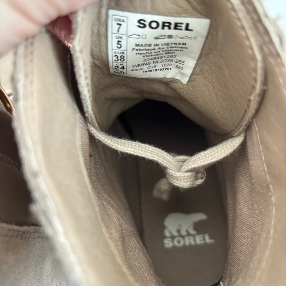 Sorel Joan Now Lace Up Suede Taupe Lug Sole Heeled Boots 7 - Picture 13 of 14